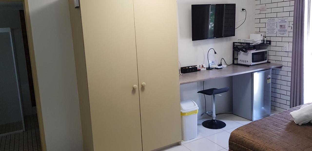 Gold Coast Airport Motel - Only 300 Meters To Airport Terminal Екстер'єр фото