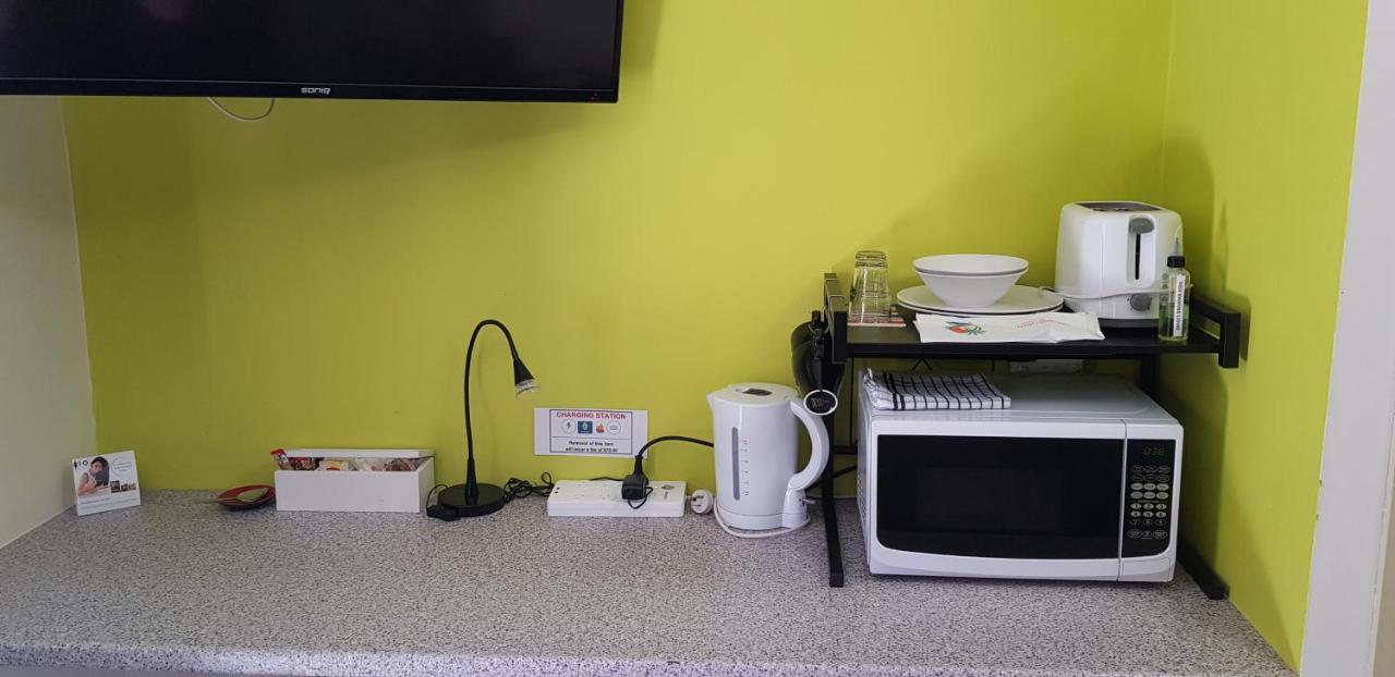 Gold Coast Airport Motel - Only 300 Meters To Airport Terminal Екстер'єр фото