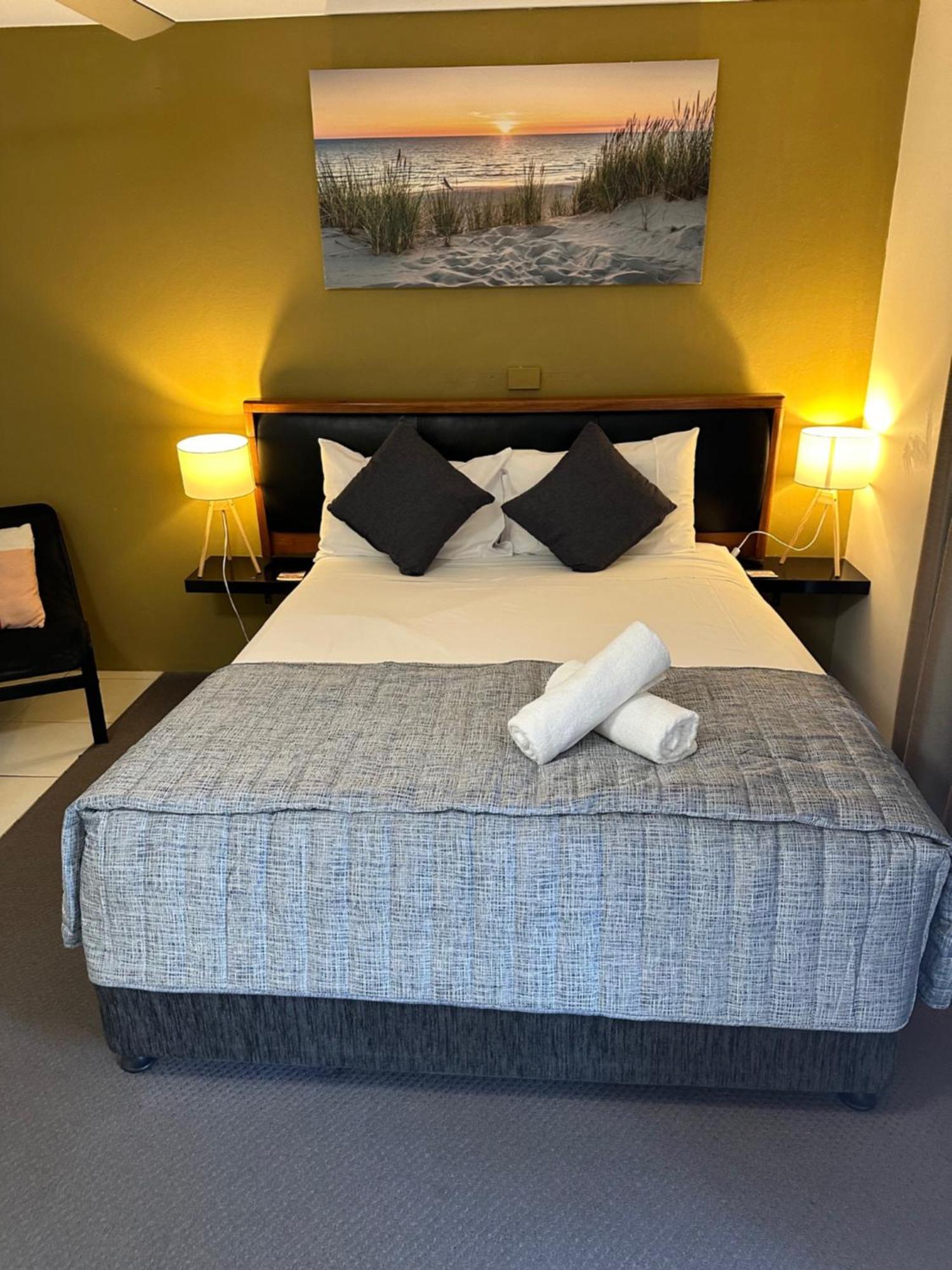 Gold Coast Airport Motel - Only 300 Meters To Airport Terminal Екстер'єр фото