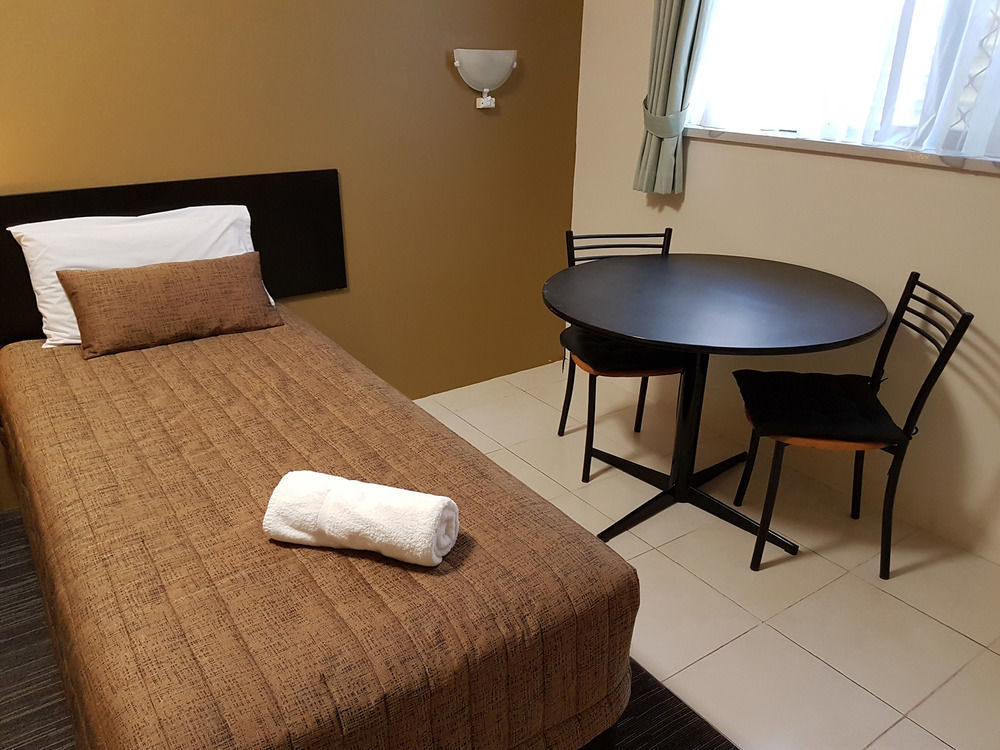 Gold Coast Airport Motel - Only 300 Meters To Airport Terminal Екстер'єр фото