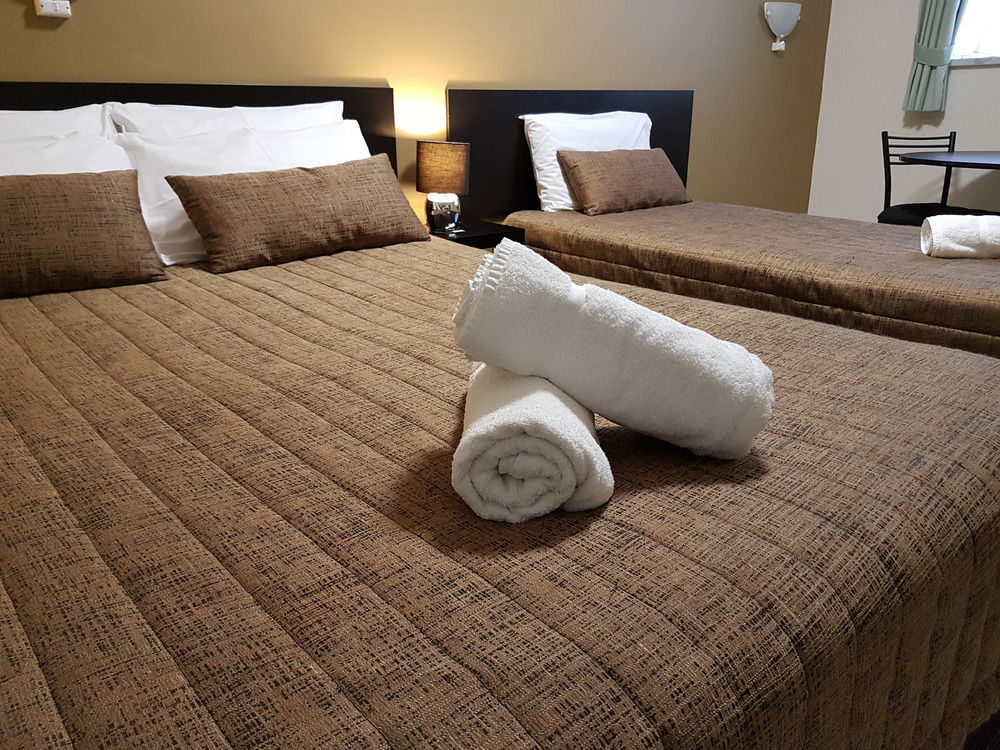 Gold Coast Airport Motel - Only 300 Meters To Airport Terminal Екстер'єр фото